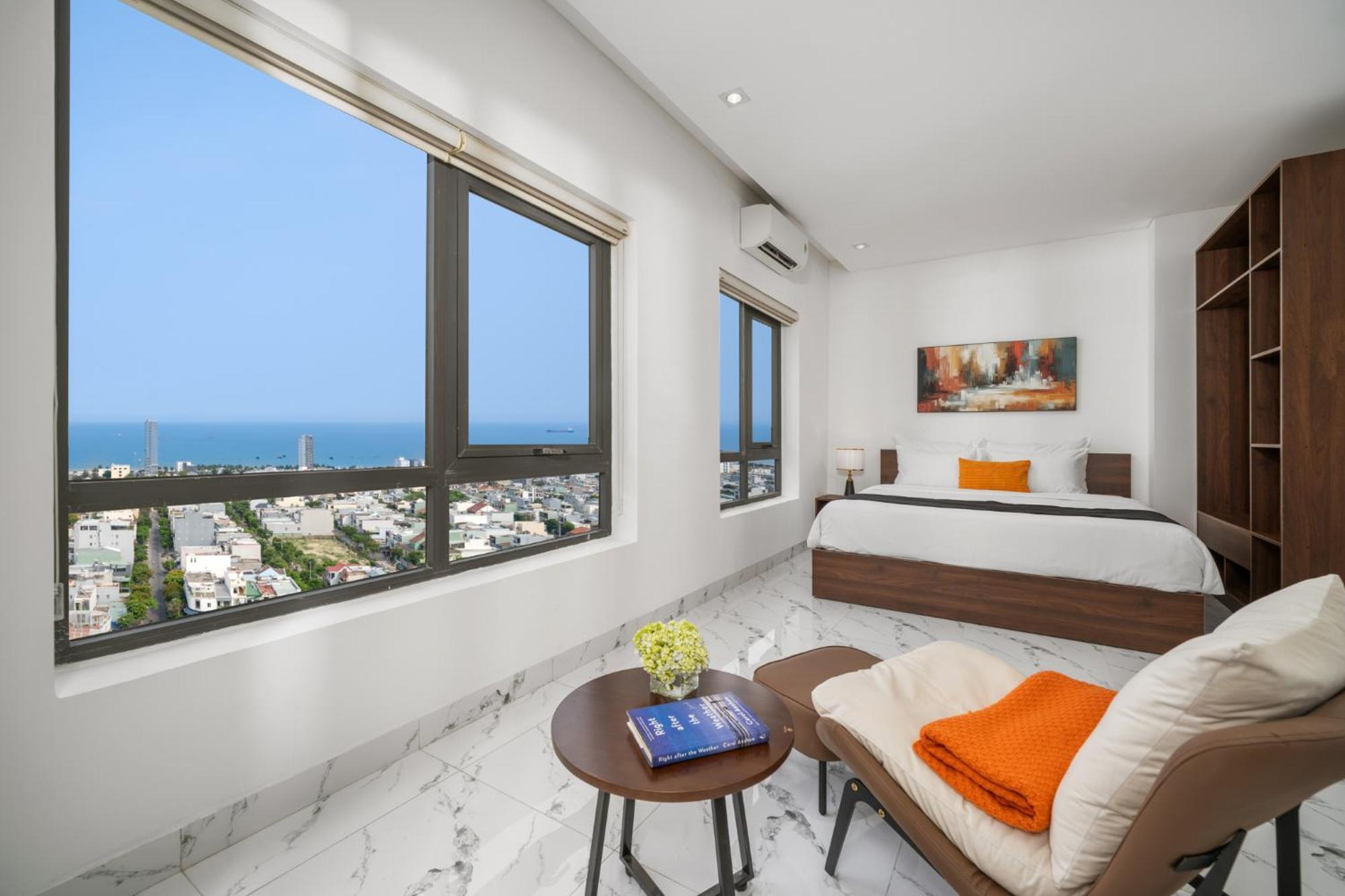 Penthouse Duplex 4 Bedrooms Ocean View, Rooftop Pool Apartment Da Nang