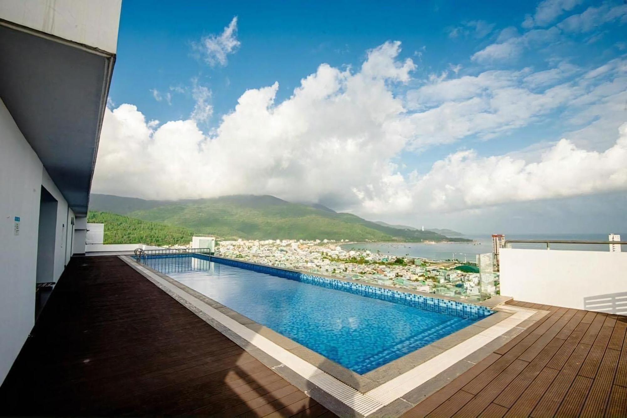 Apartment Penthouse Duplex 4 Bedrooms Ocean View, Rooftop Pool